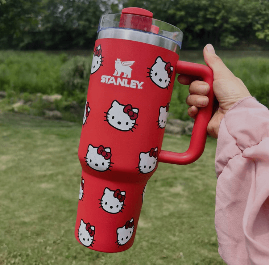 Coolvaya Hello Kitty Limited Edition 40 Oz